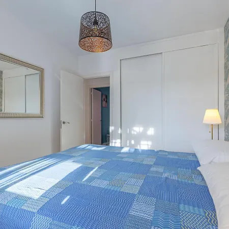 Apartment Ocean Blues